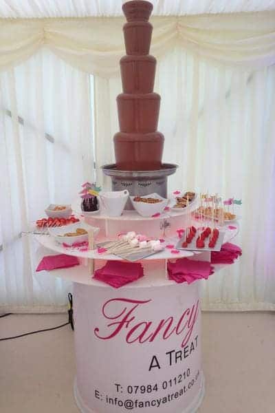 Chocolate fountain to rent for party